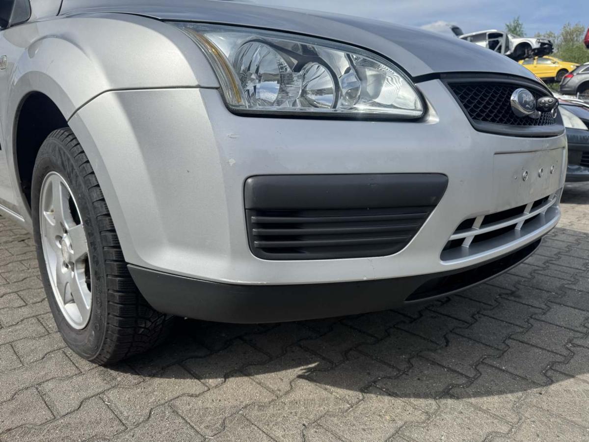 Ford Focus 2 original Sto&szlig;stange Stossf&auml;nger vorn Polar Silber Bj.2005